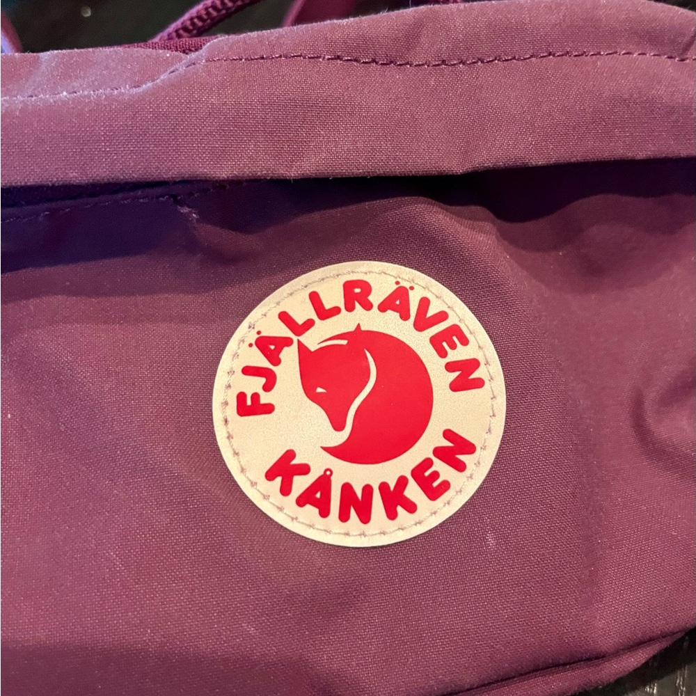 Fjällräven Kånken Beltbag - Plum Purple with Red Logo